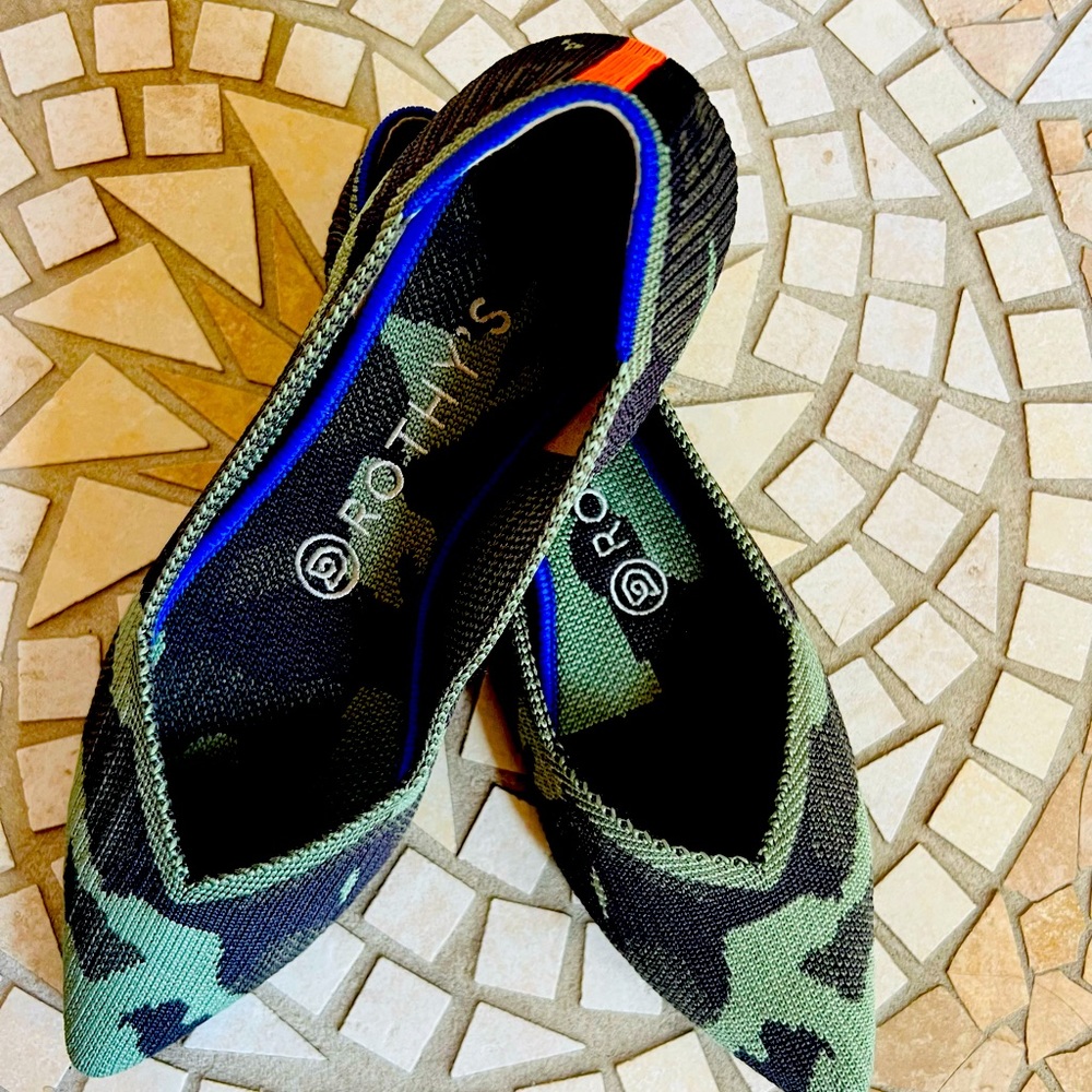 Rothy’s size 7.5 points in green camouflage